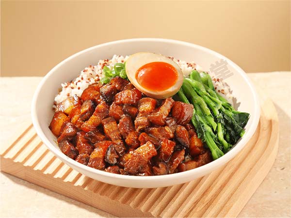 金牌臺式鹵肉拌飯